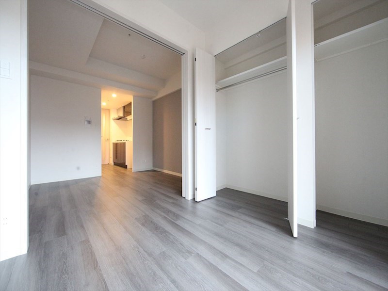 その他部屋・スペース　洋室3.5帖　エアコン完備　南面バルコニー　反転タイプ仕様