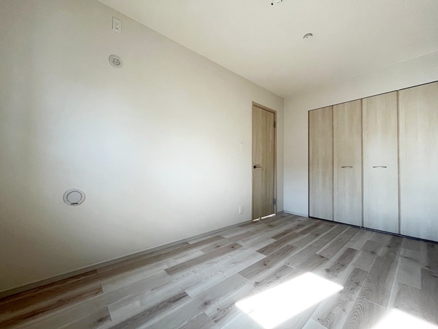 居室・リビング　※同施工別建物