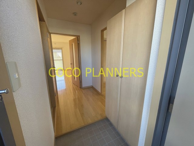 玄関　※別号室の写真です。現況優先となります。