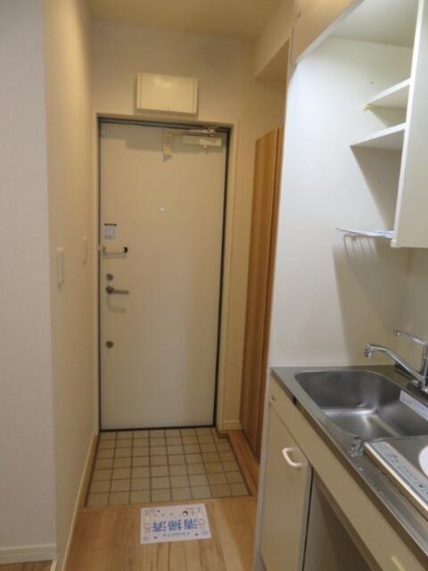 玄関　※別部屋参考写真