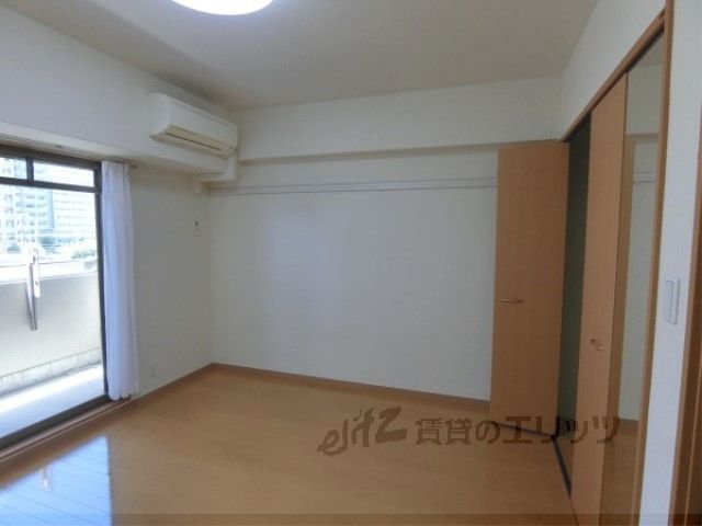 居室・リビング　洋室