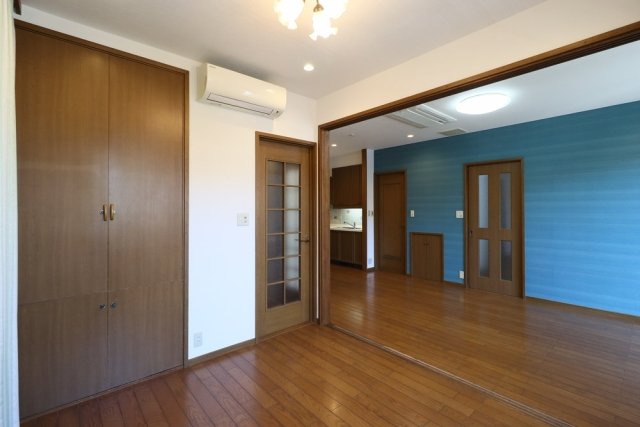 居室・リビング　居間です