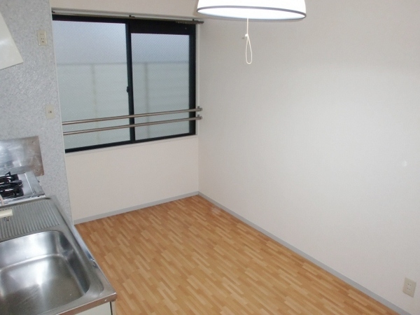 居室・リビング　エアコン付きで初期費用を抑えたい方にもおすすめです。