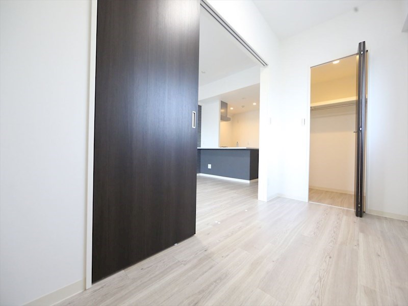 その他部屋・スペース　洋室5.04帖　ウォークインクローゼット（収納充実してます）