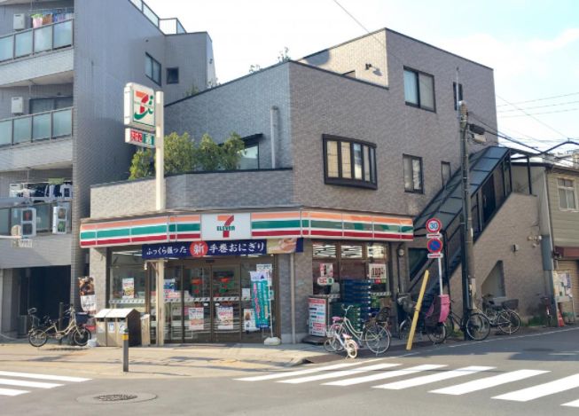 コンビニ　セブンイレブン南千住6丁目店（コンビニ）まで64m
