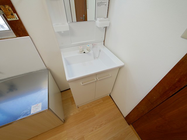 洗面設備　朝の身支度には欠かせない独立洗面化粧台