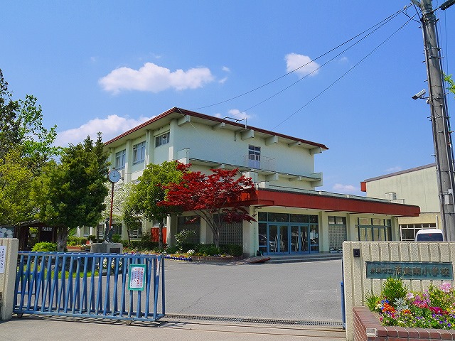 小学校　奈良市立済美南小学校（小学校）まで459m