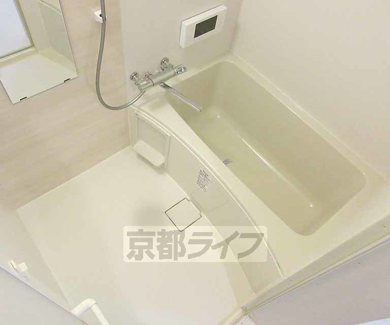 バス・シャワールーム　ピカピカお風呂！