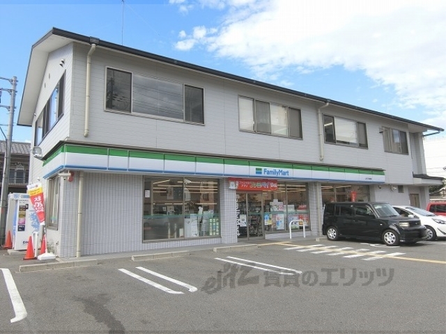 コンビニ　ファミリーマート山科三条通店（コンビニ）まで340m
