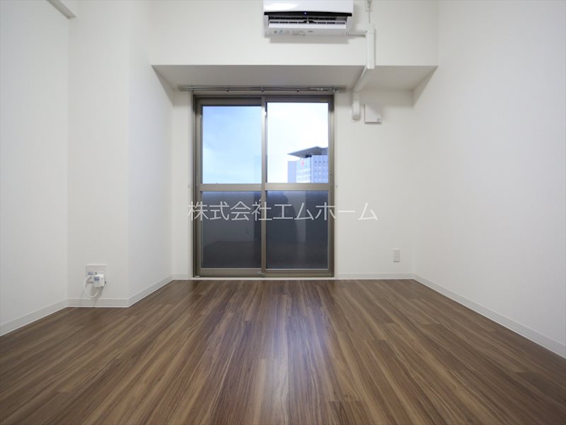 バルコニー　洋室7帖　クローゼット付（収納充実してます）