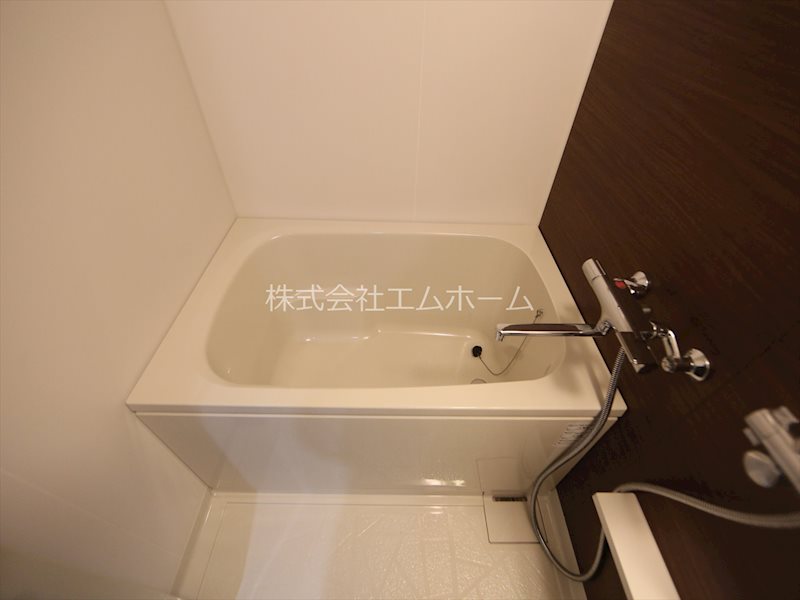 バス・シャワールーム　浴室暖房乾燥機付　24時間換気機能付バスルーム