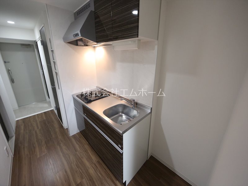 キッチン　システムキッチン（ガス2口）冷蔵庫レンジ等用意できます