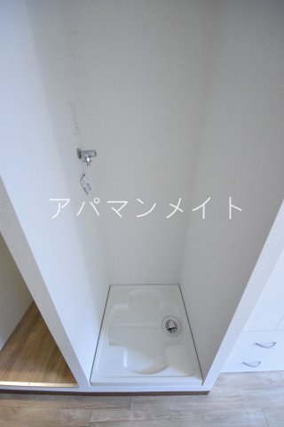 その他設備　室内洗濯機置場です