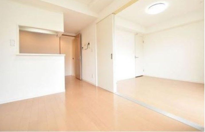 居室・リビング　☆リビング広々☆