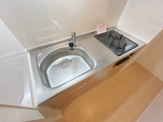 キッチン　作業のしやすい広めのキッチンです。