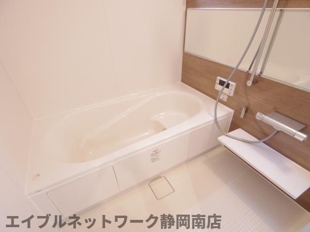 バス・シャワールーム　お風呂です