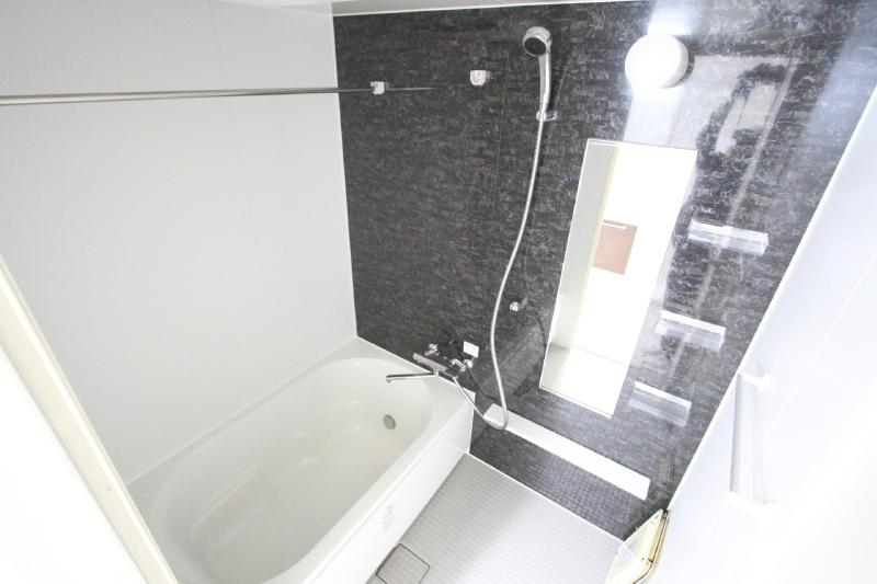 バス・シャワールーム　反転タイプ・参考写真