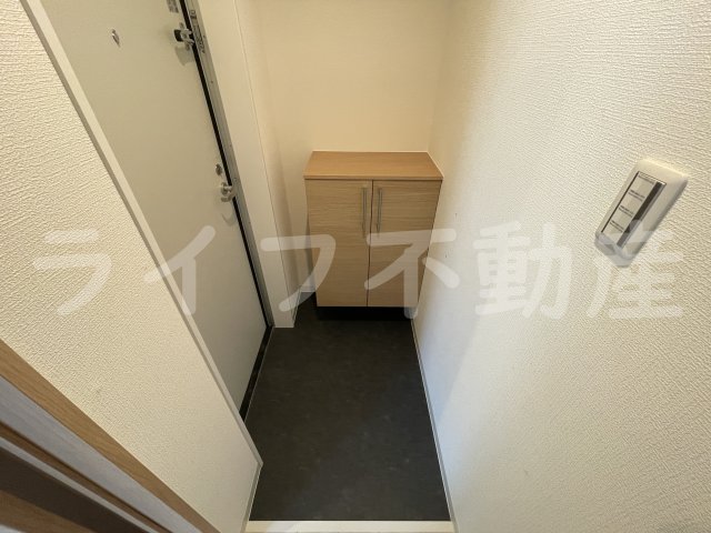 玄関　収納もある玄関です