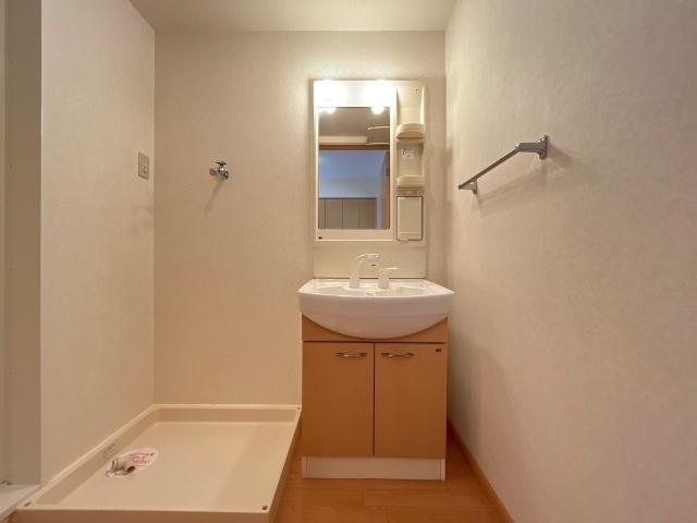 洗面設備　洗髪洗面化粧台