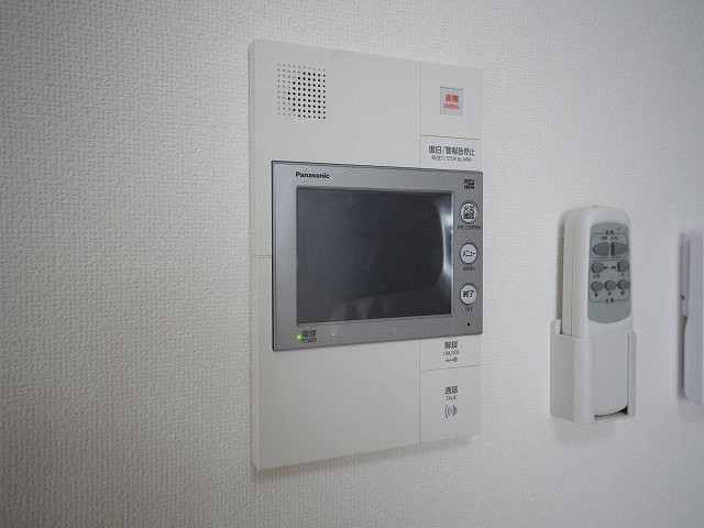 セキュリティ　モニター付きインターホンです