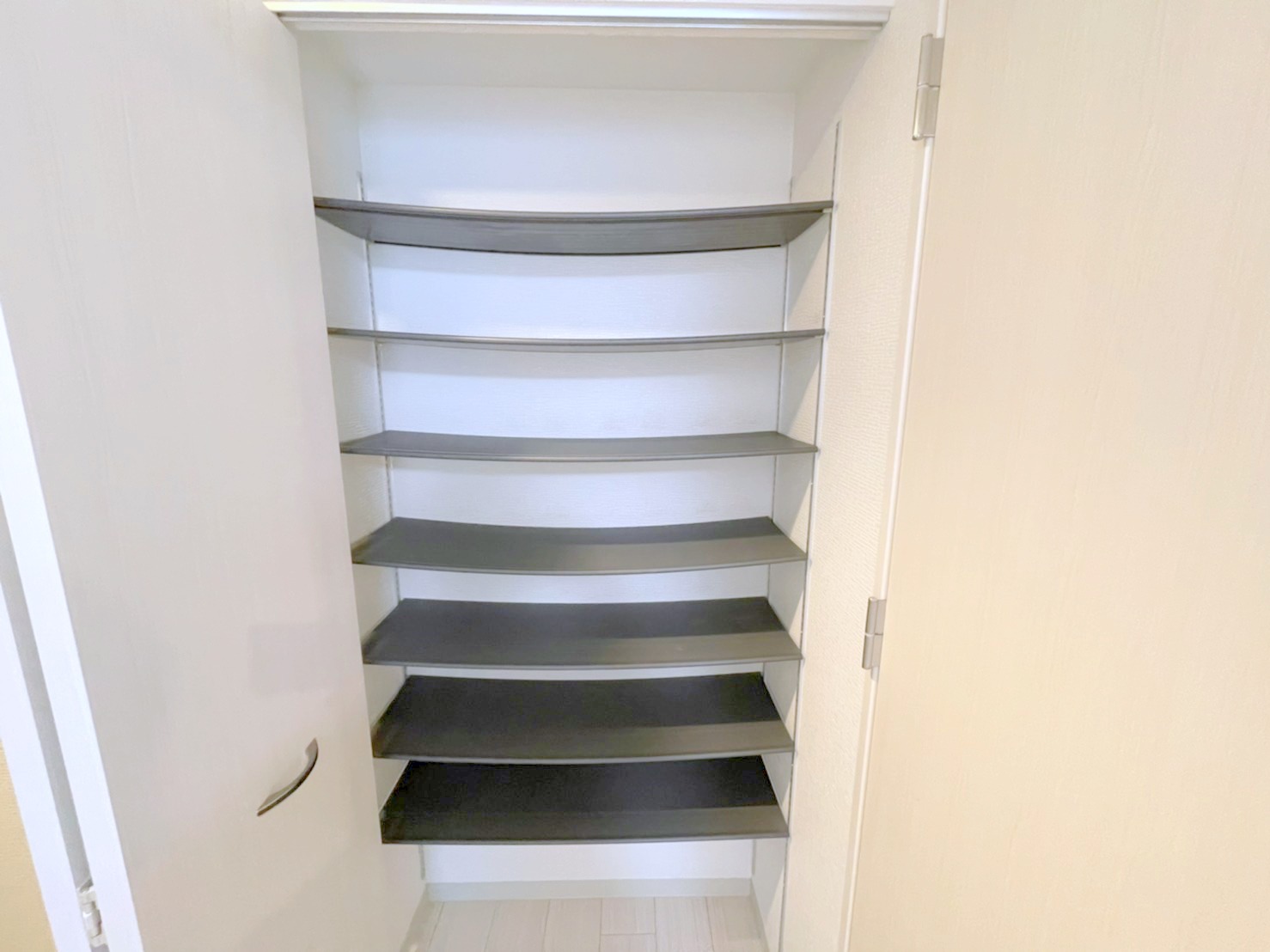 玄関　シューズボックス☆