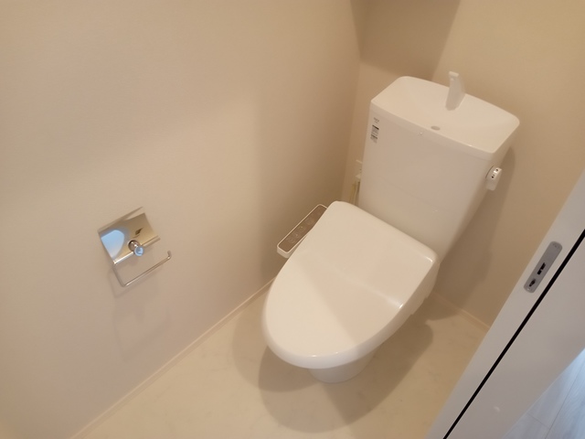 トイレ　★温水洗浄暖房便座★