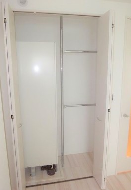 収納　★ハンガーラック付き、上部収納も有り★