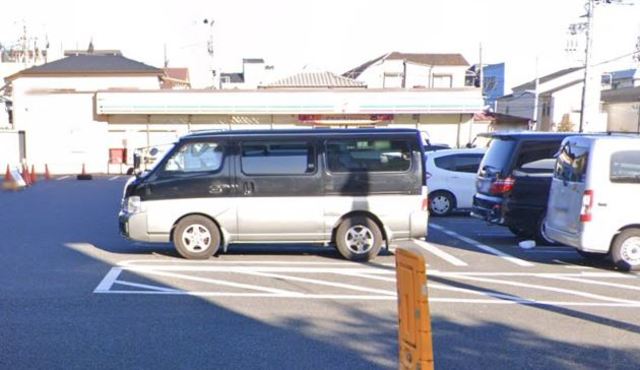 コンビニ　セブンイレブン葛飾堀切1丁目店（コンビニ）まで235m