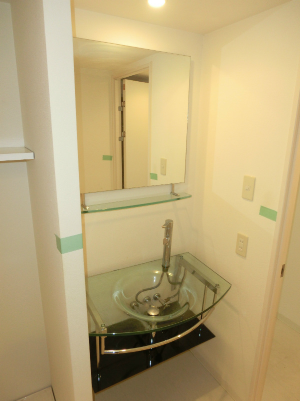 洗面設備　※同物件の参考写真です