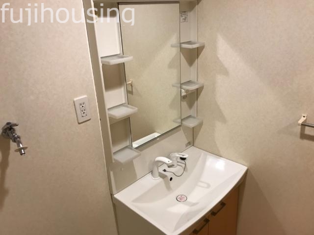 洗面設備　洗髪洗面化粧台