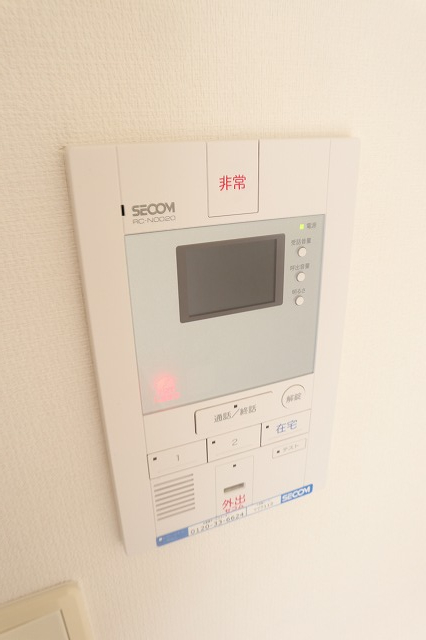 セキュリティ　TV付きインターホンでセキュリティ面も安心です