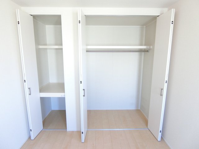収納　同施工会社の類似写真