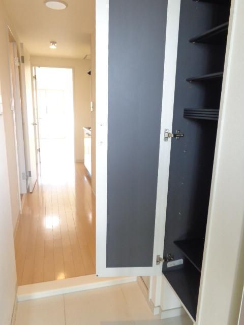 玄関　シューズBOX付き