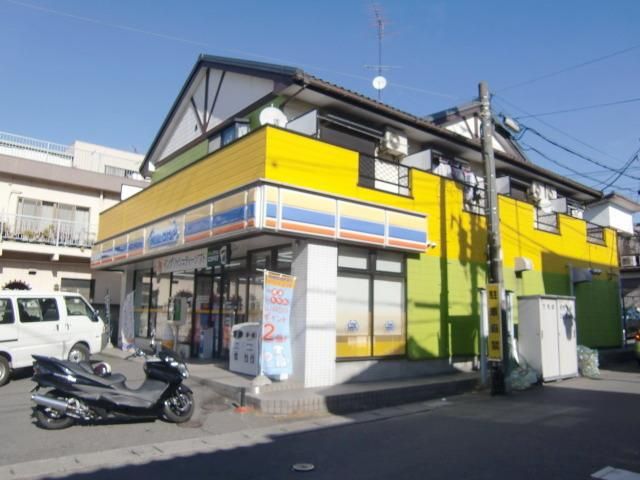 コンビニ　ミニストップ（コンビニ）まで740m