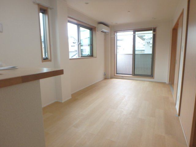 居室・リビング　全部屋角部屋♪