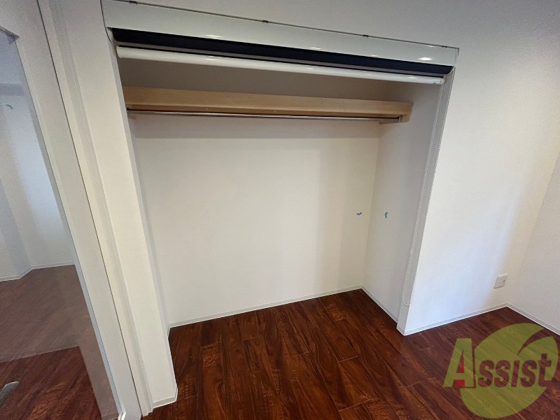 収納　寝室の収納です。部屋がすっきり片付きます。