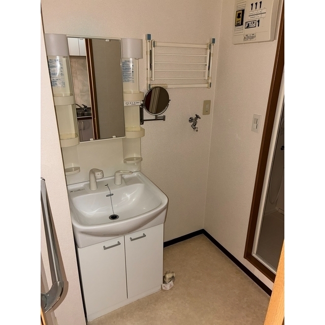 洗面設備　別部屋のお写真です。