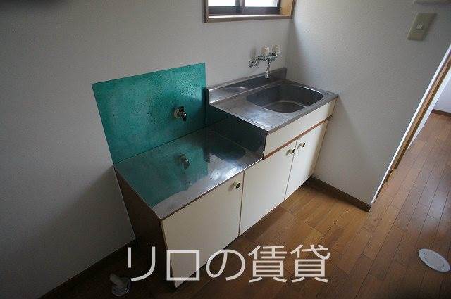 トイレ　キッチンスペース