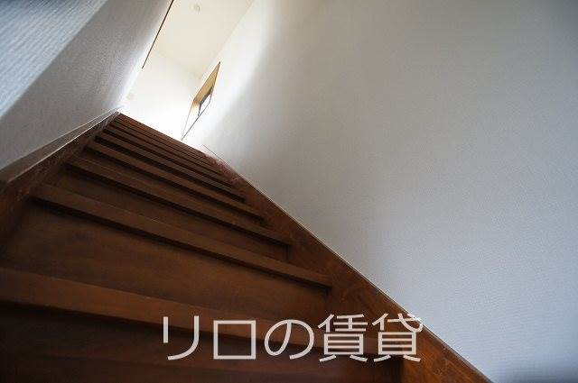 玄関　階段