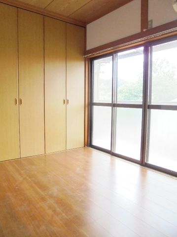 居室・リビング　他号室写真参照