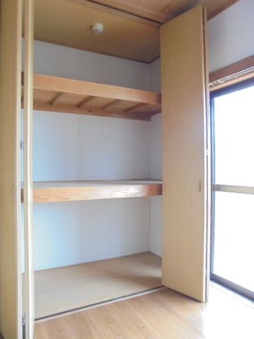 収納　他号室写真参照