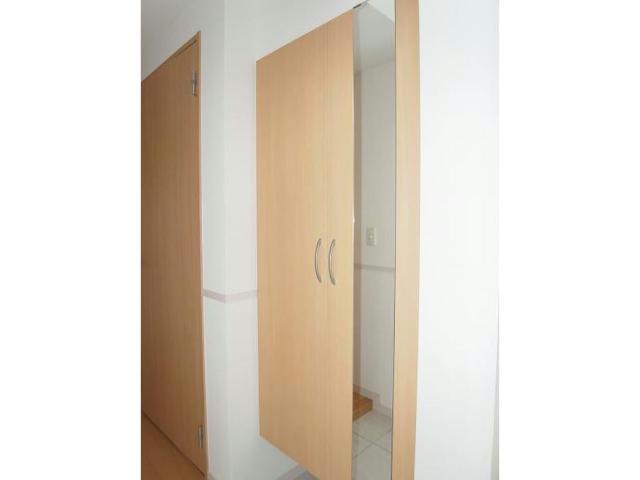 玄関　※別部屋写真