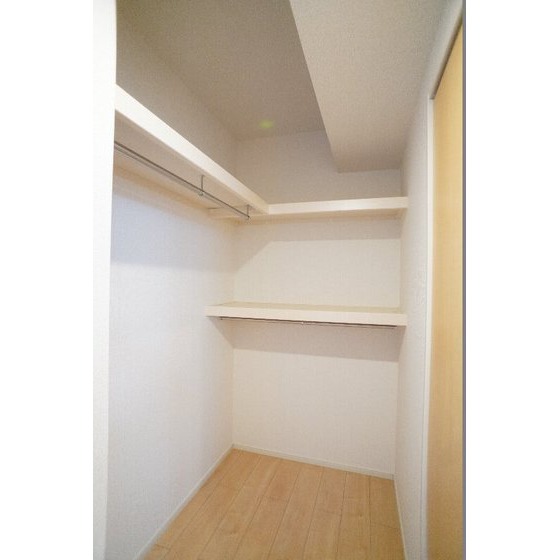 収納　※同仕様、別の部屋の写真です