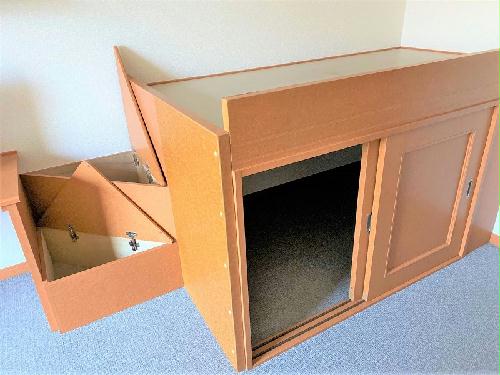 その他設備　居室内備え付けベッド