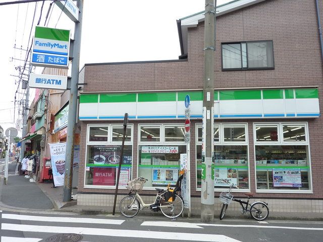 コンビニ　★★ファミリーマート（コンビニ）まで370m