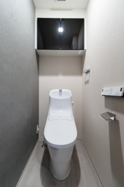 トイレ　※写真は同タイプ住戸です。