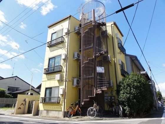 建物外観　北野白梅町まで徒歩6分で生活便利な立地です。