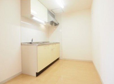 キッチン　IHクッキングヒーターでキッチン周りの掃除楽々出来ます
