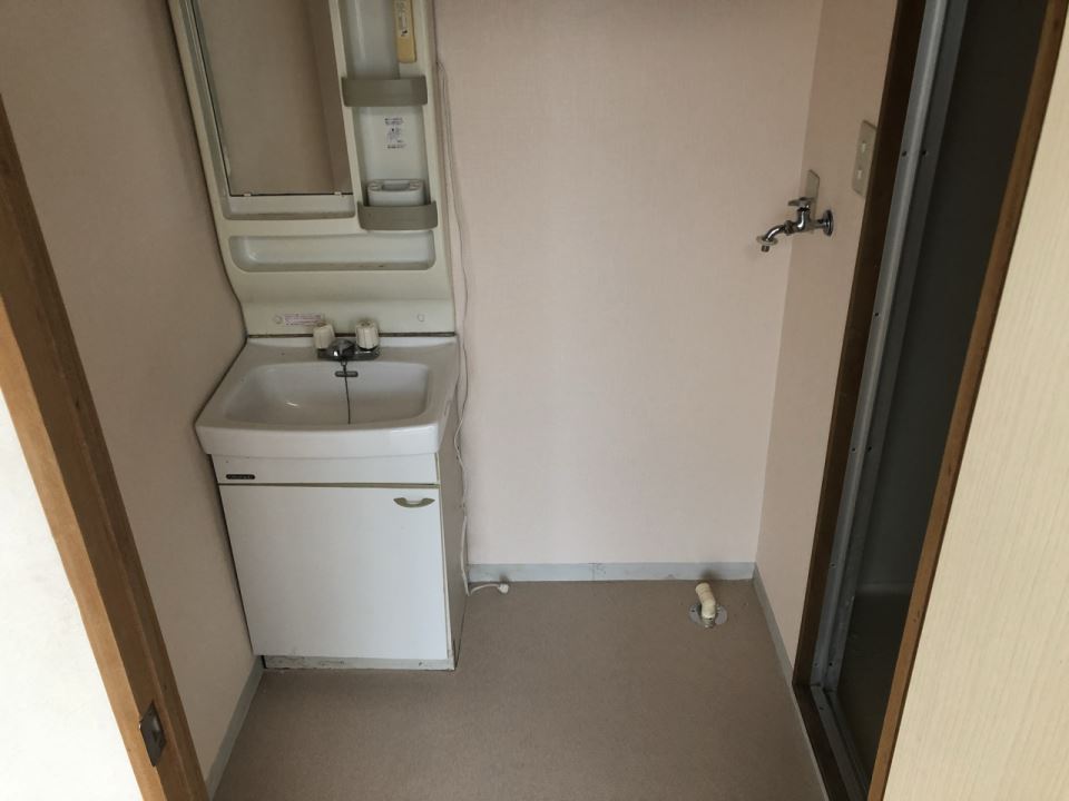 洗面設備　独立洗面台付きです？