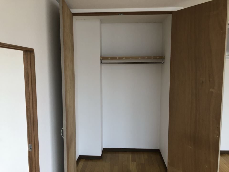 収納　収納も高さがあり広々あります？